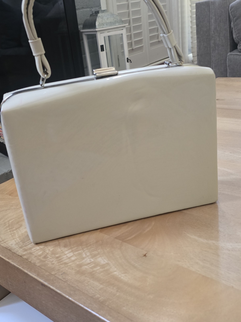 Vintage 60s Beige Cream Patent Box Top Handle Purse Frame Handbag - Picture 10 of 10
